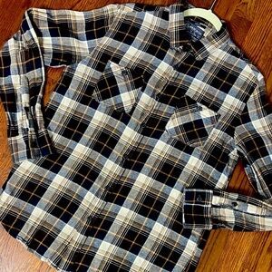 EUC Men’s American Rag Flannel Button Shirt